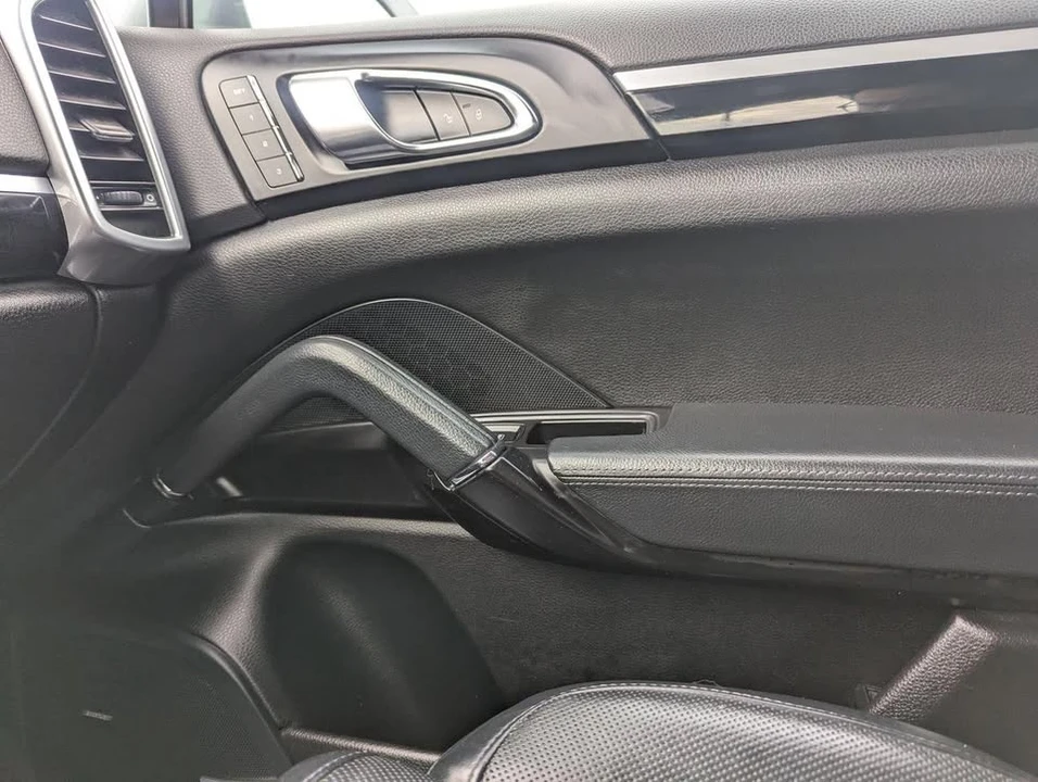 2015 Porsche 958 Cayenne S - Image 18 of 20