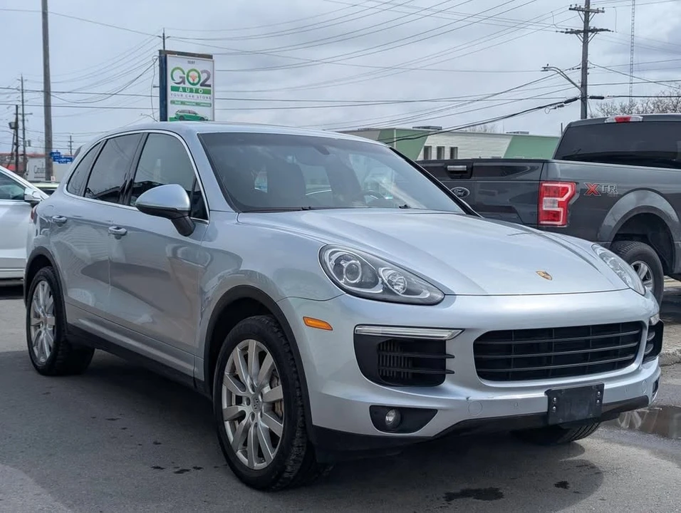 2015 Porsche 958 Cayenne S - Image 3 of 20