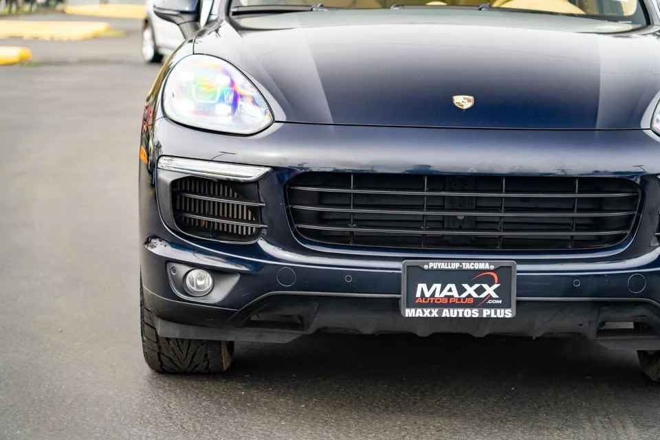 2015 Porsche 958 Cayenne S - Image 6 of 17