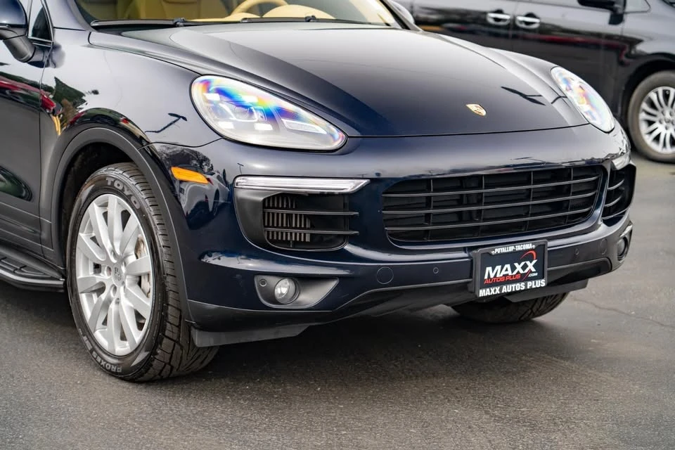 2015 Porsche 958 Cayenne S - Image 7 of 17