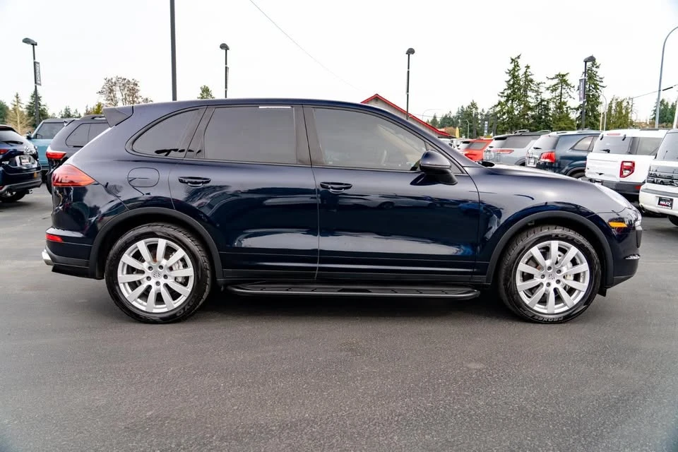 2015 Porsche 958 Cayenne S - Image 2 of 17