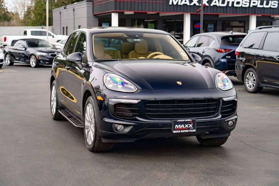 2015 Porsche 958 Cayenne S - Image 3 of 17