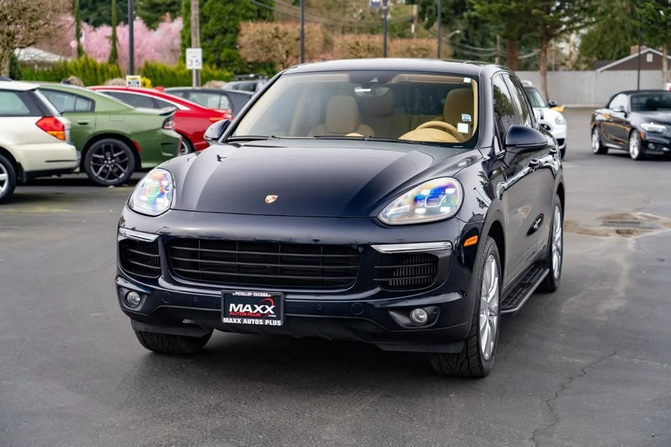 2015 Porsche 958 Cayenne S - Image 5 of 17