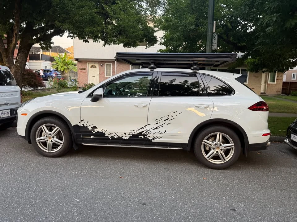 2015 Porsche 958 Cayenne S - Image 2 of 10