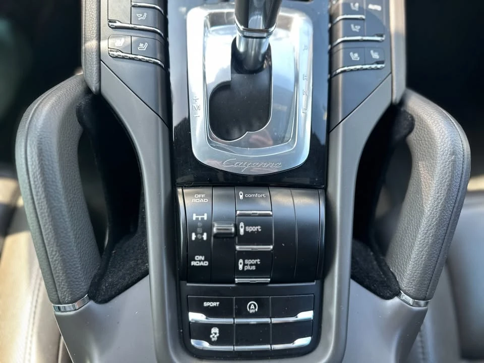 2015 Porsche 958 Cayenne S - Image 4 of 10
