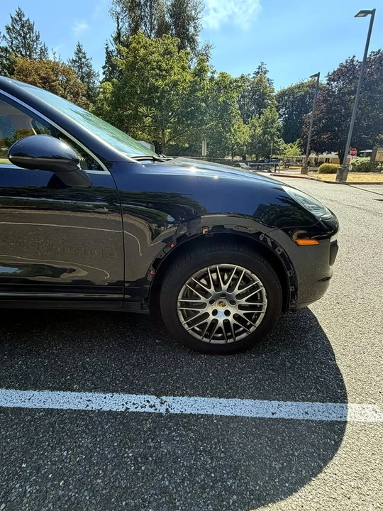 2015 Porsche 958 Cayenne S - Image 5 of 16