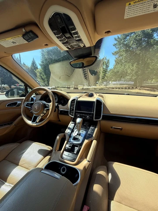 2015 Porsche 958 Cayenne S - Image 11 of 16