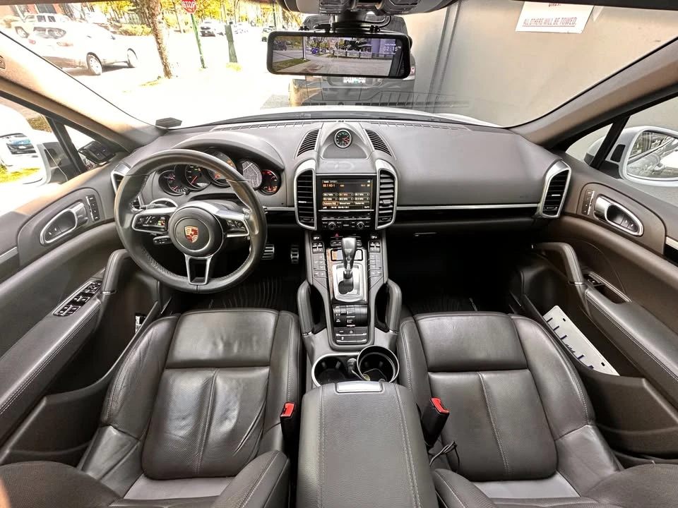 2015 Porsche 958 Cayenne S - Image 8 of 10