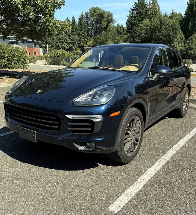 2015 Porsche 958 Cayenne S - Image 2 of 16