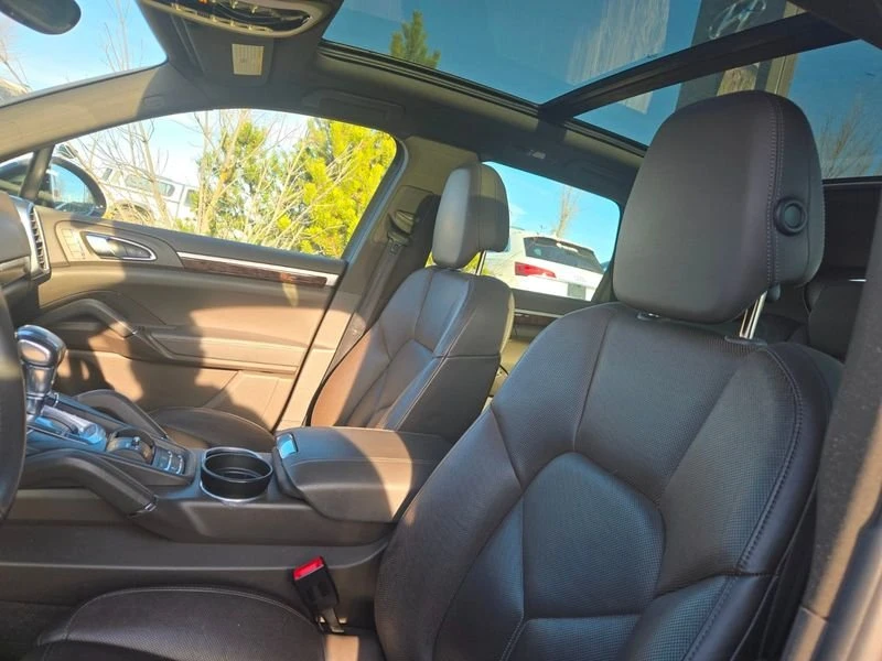 2015 Porsche 958 Cayenne S - Image 6 of 20