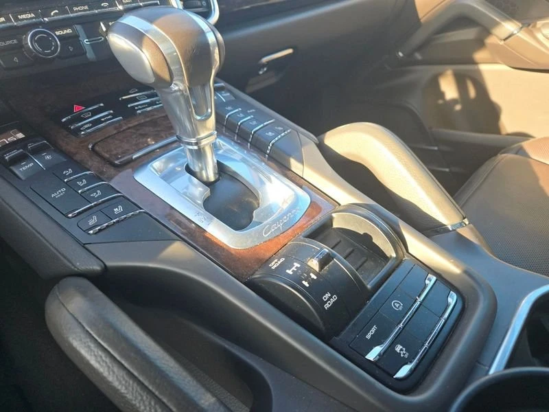 2015 Porsche 958 Cayenne S - Image 13 of 19