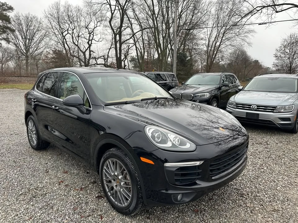 2015 Porsche 958 Cayenne S - Image 3 of 19