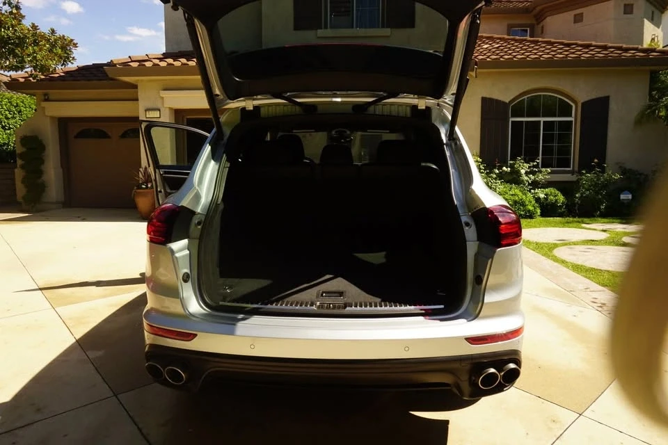2015 Porsche 958 Cayenne - Image 15 of 16