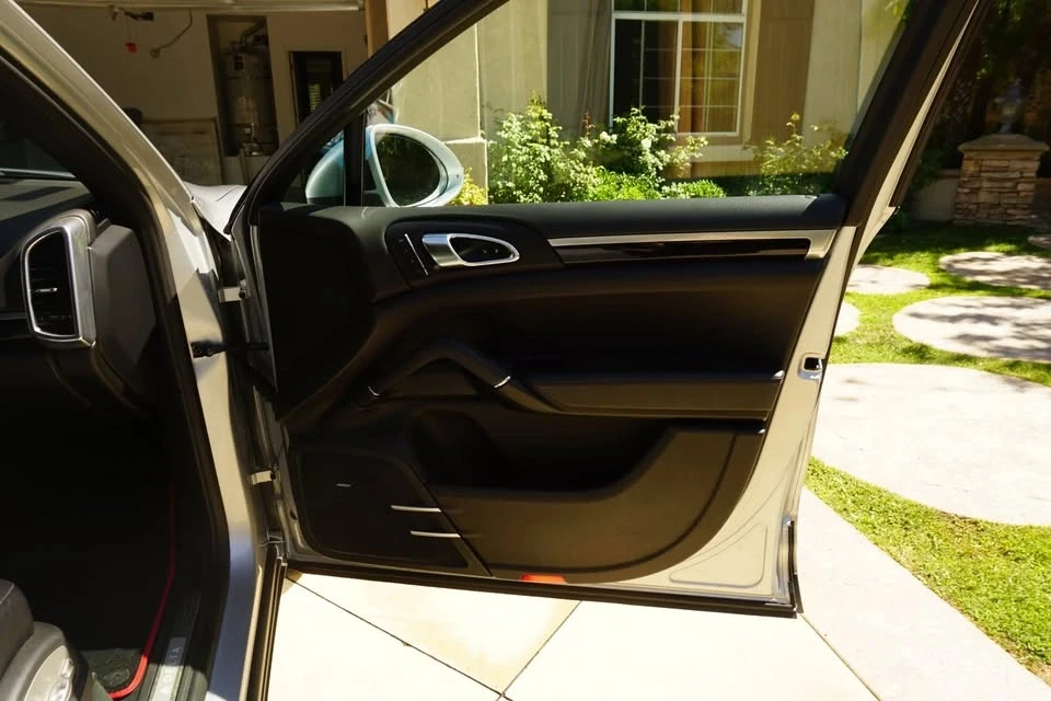 2015 Porsche 958 Cayenne - Image 14 of 16
