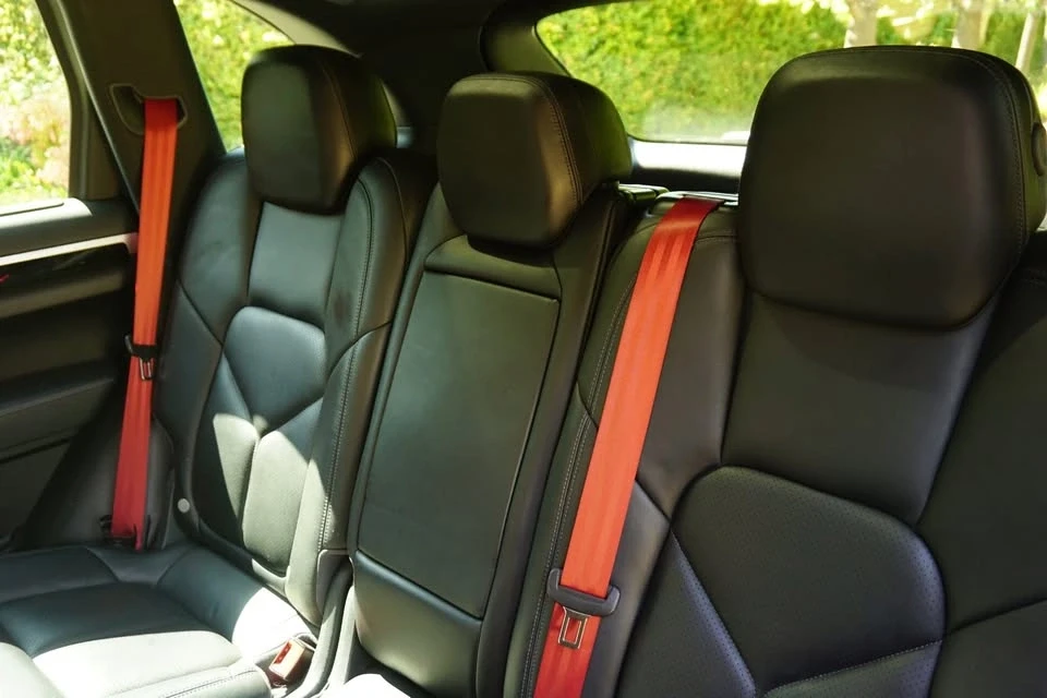 2015 Porsche 958 Cayenne - Image 10 of 16