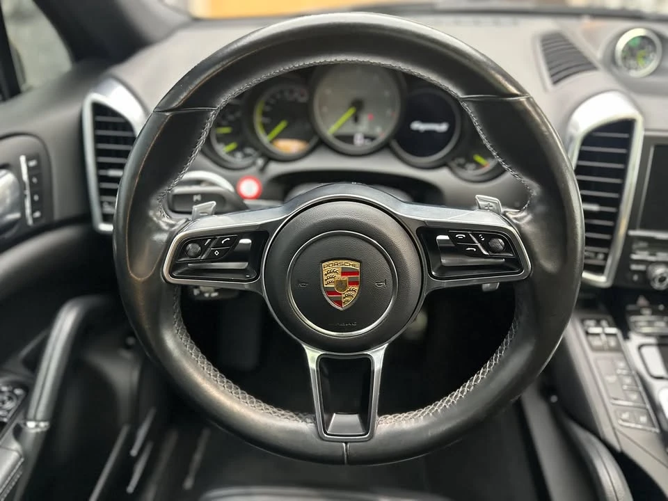 2015 Porsche 958 Cayenne - Image 4 of 8