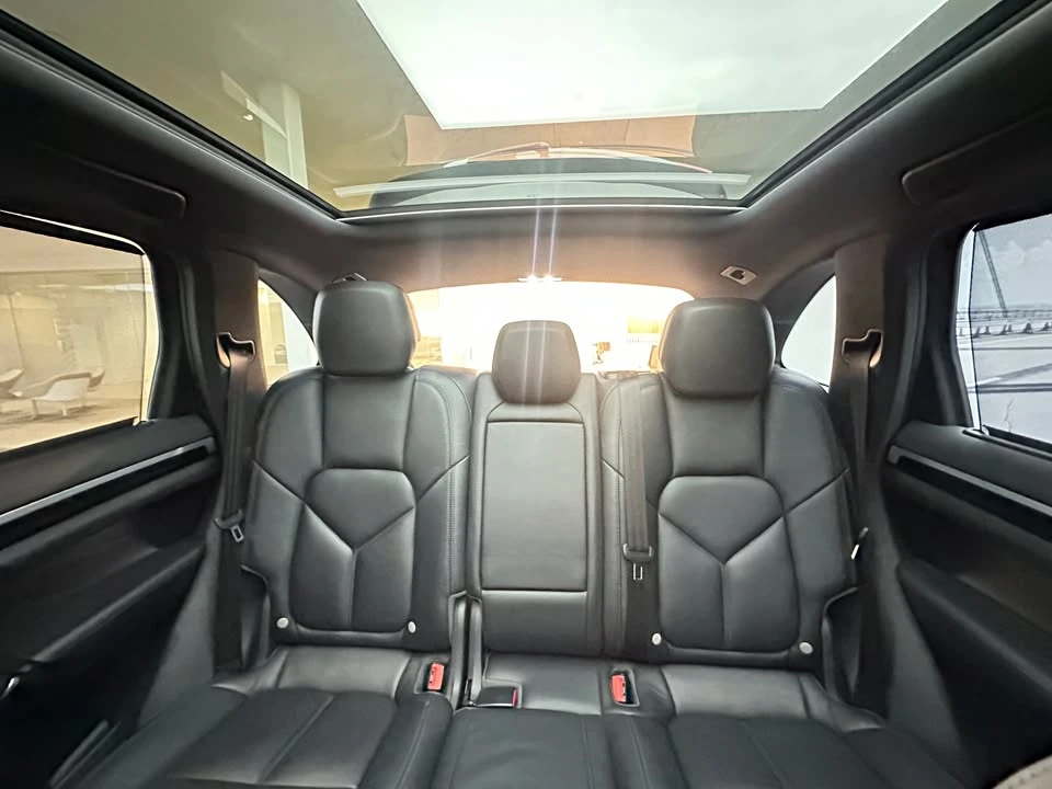 2015 Porsche 958 Cayenne - Image 6 of 8