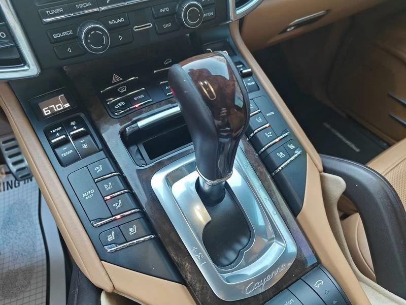 2015 Porsche 958 Cayenne Turbo - Image 17 of 19