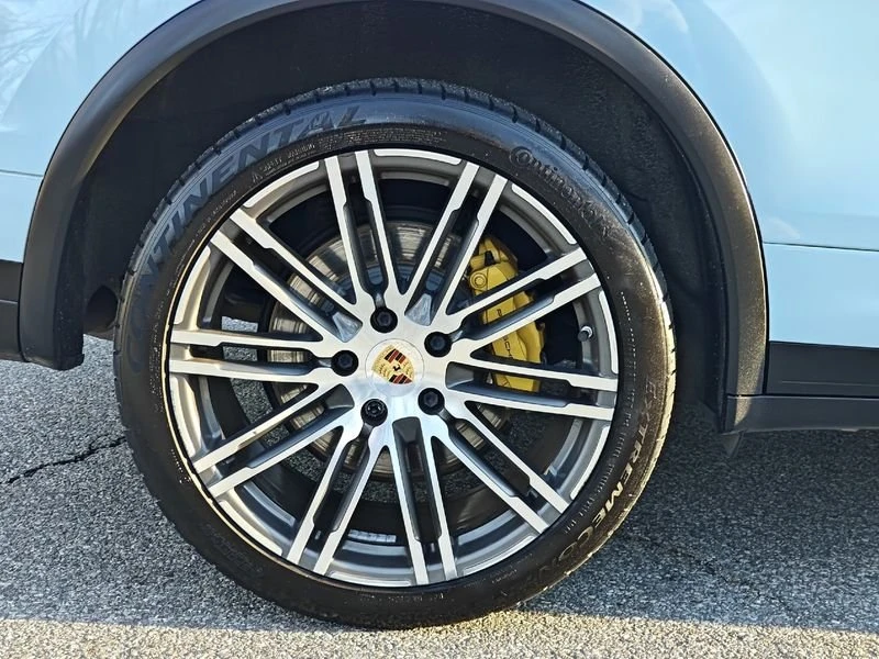 2015 Porsche 958 Cayenne Turbo - Image 7 of 19
