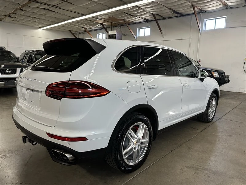 2015 Porsche 958 Cayenne Turbo - Image 3 of 20