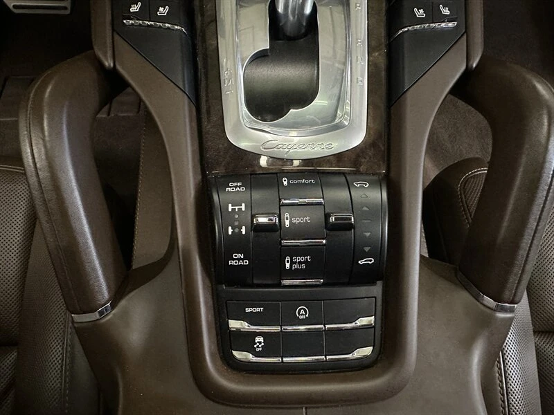 2015 Porsche 958 Cayenne Turbo - Image 20 of 20
