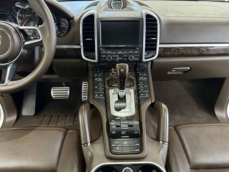 2015 Porsche 958 Cayenne Turbo - Image 18 of 20