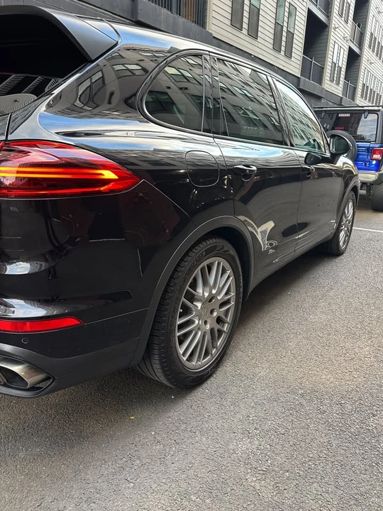 2015 Porsche 958 Cayenne Turbo - Image 3 of 9