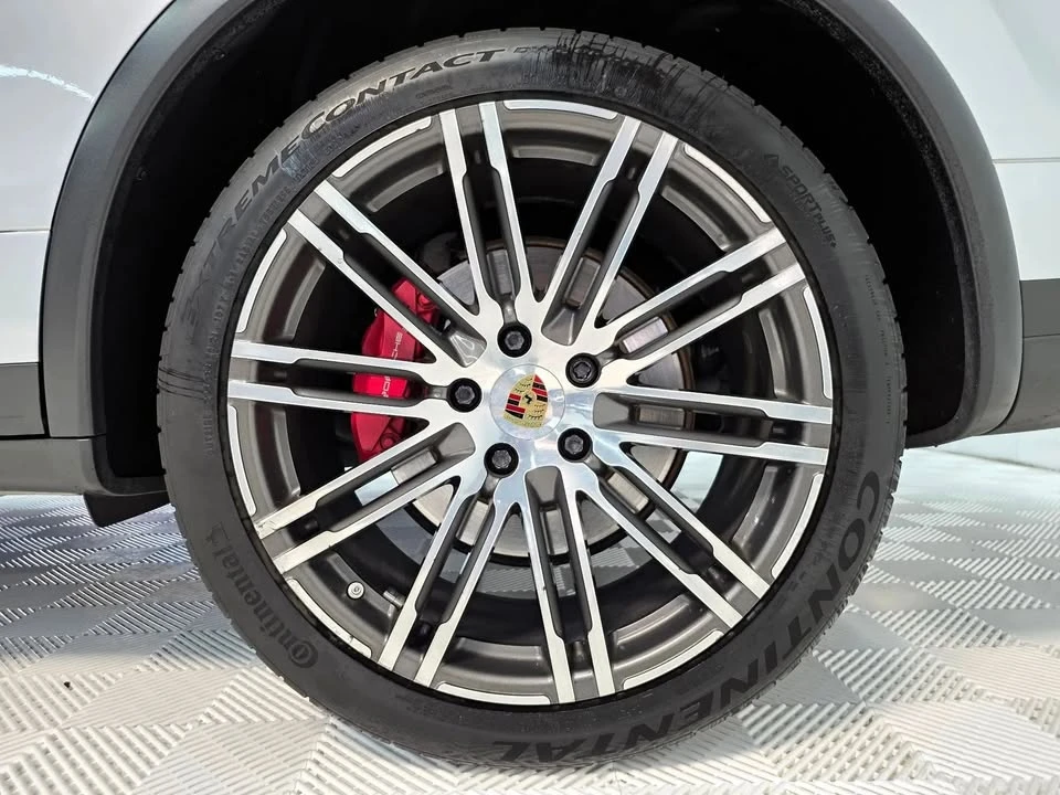 2015 Porsche 958 Cayenne Turbo - Image 13 of 15