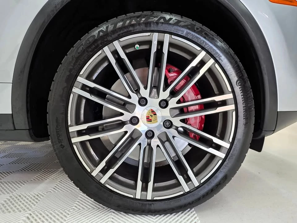 2015 Porsche 958 Cayenne Turbo - Image 12 of 15