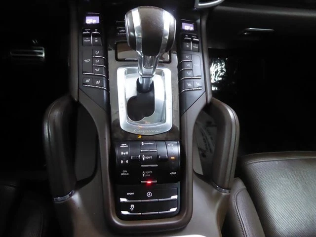 2015 Porsche 958 Cayenne Turbo - Image 14 of 20