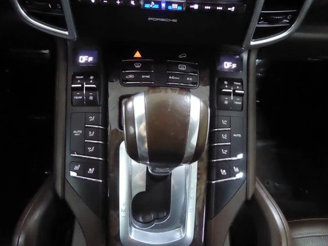 2015 Porsche 958 Cayenne Turbo - Image 15 of 20