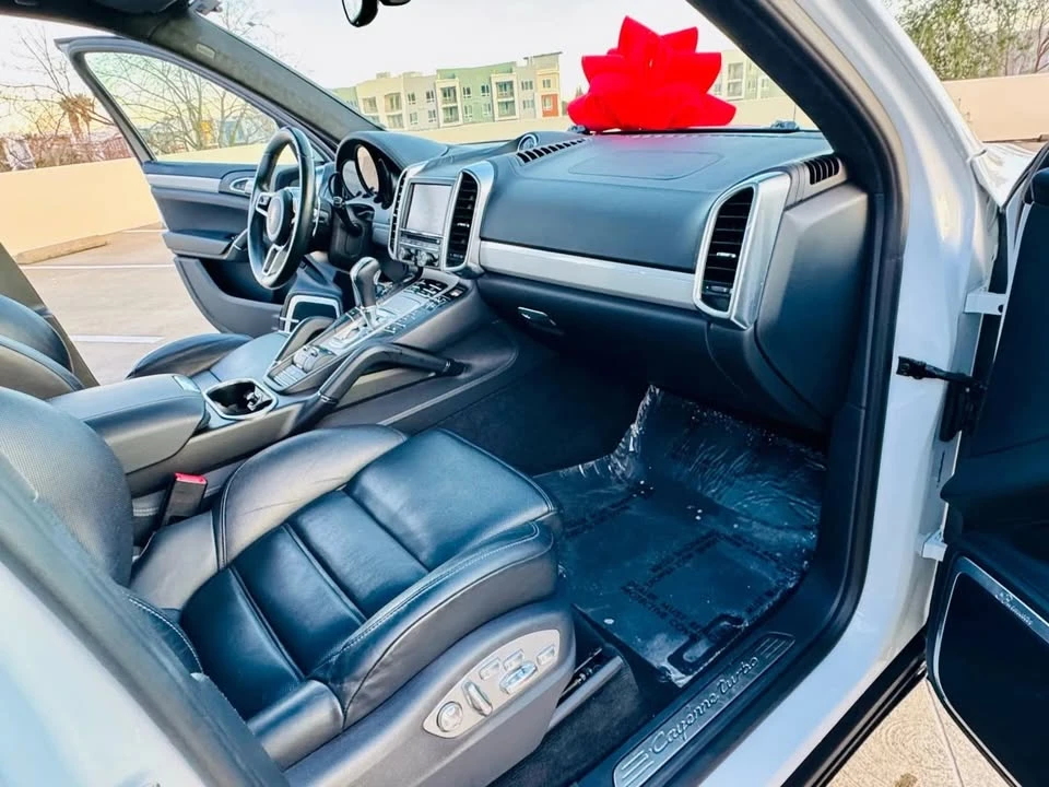 2015 Porsche 958 Cayenne Turbo - Image 14 of 16