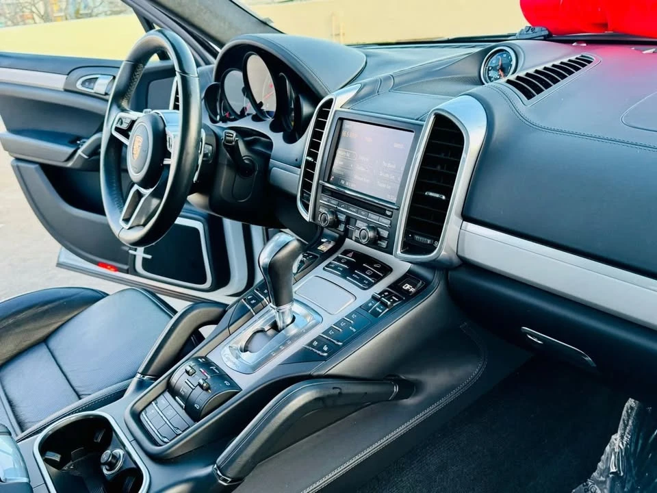 2015 Porsche 958 Cayenne Turbo - Image 19 of 20