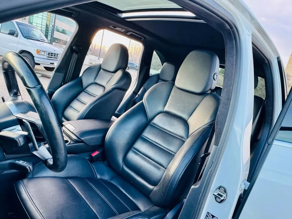 2015 Porsche 958 Cayenne Turbo - Image 14 of 20