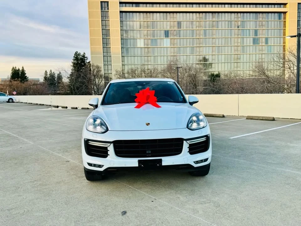 2015 Porsche 958 Cayenne Turbo - Image 2 of 20