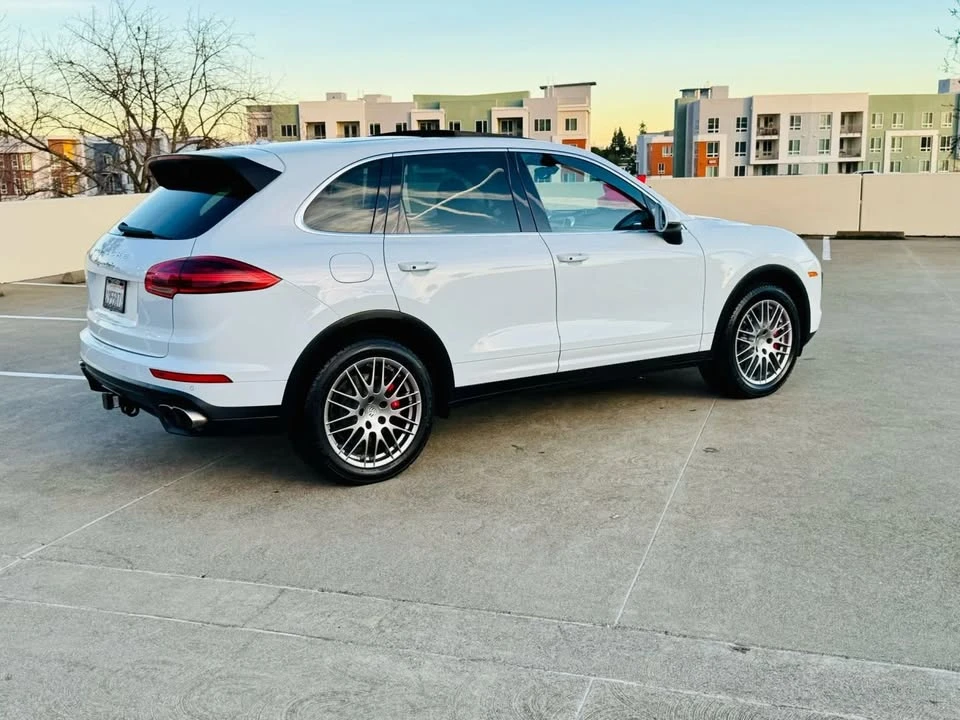 2015 Porsche 958 Cayenne Turbo - Image 5 of 20