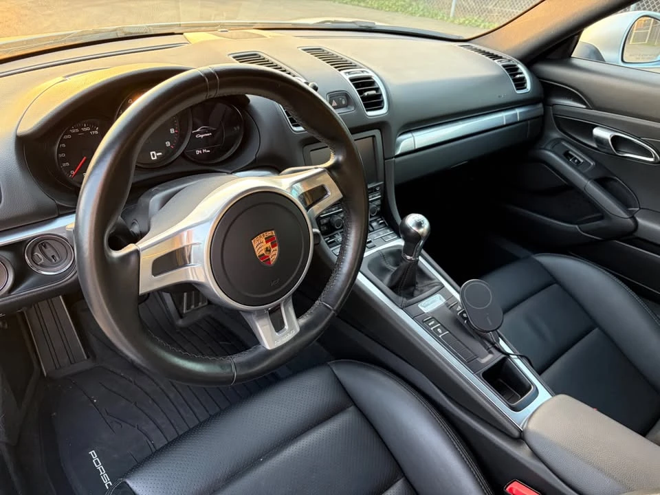 2015 Porsche 981 Cayman - Image 13 of 18