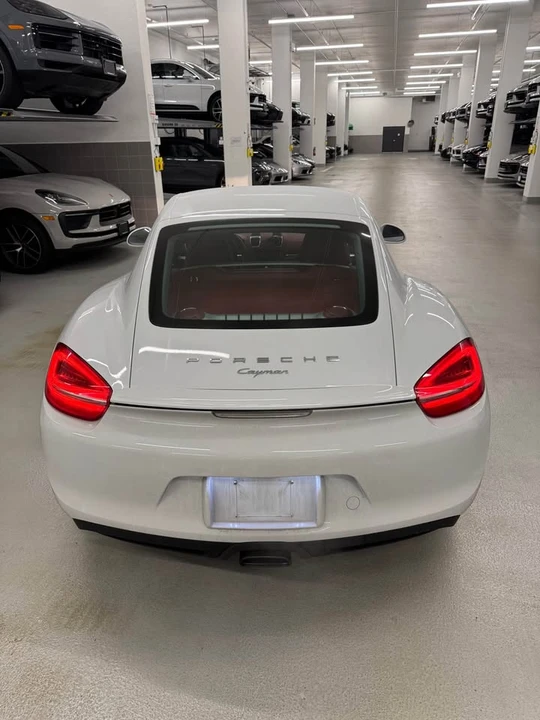 2015 Porsche 981 Cayman - Image 5 of 11