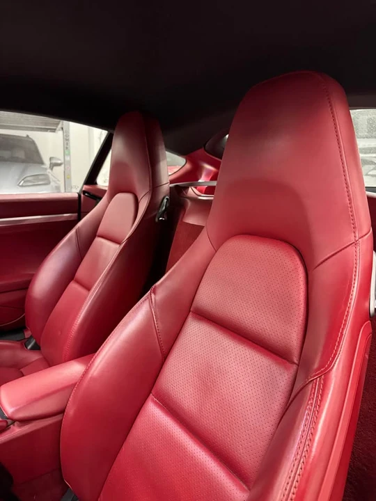 2015 Porsche 981 Cayman - Image 10 of 11