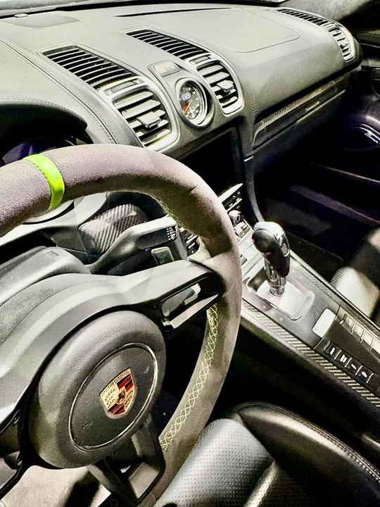 2015 Porsche 981 Cayman - Image 6 of 7