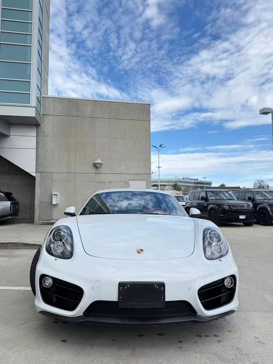 2015 Porsche 981 Cayman - Image 9 of 10