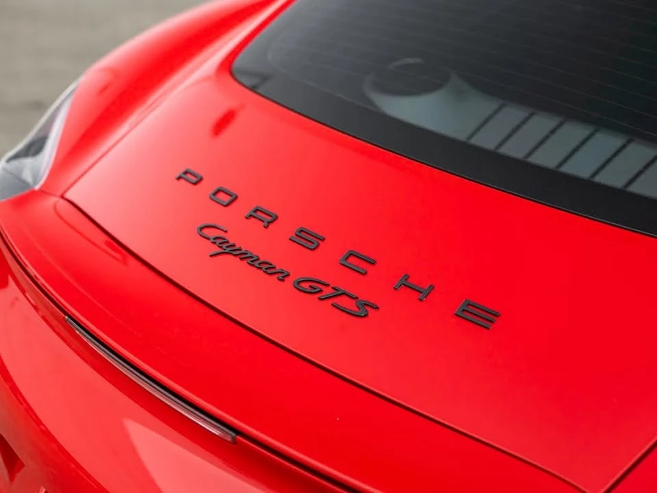 2015 Porsche 981 Cayman GTS - Image 8 of 15