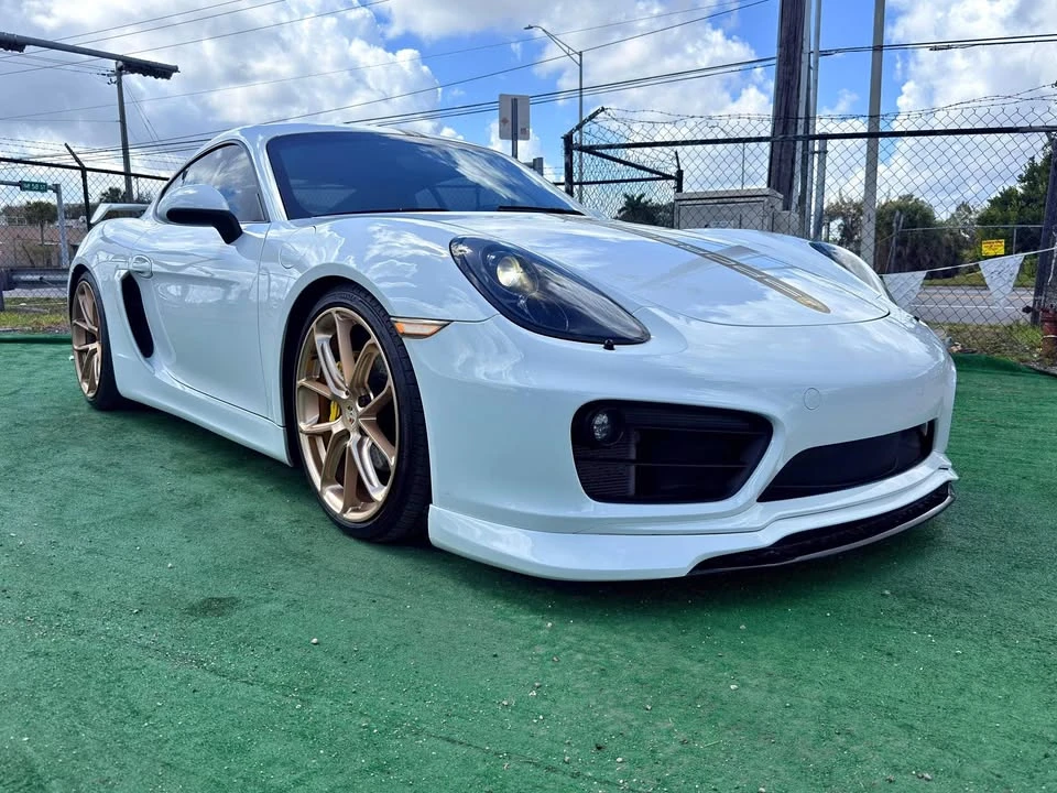 2015 Porsche 981 Cayman - Image 1 of 11