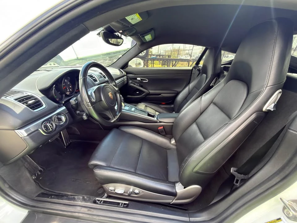 2015 Porsche 981 Cayman - Image 9 of 11