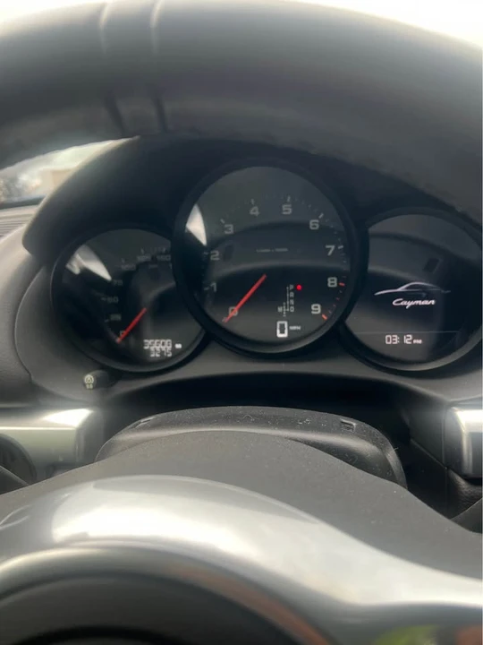 2015 Porsche 981 Cayman - Image 7 of 9