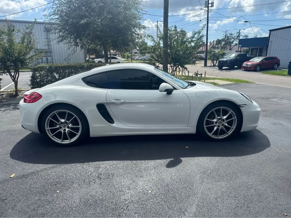 2015 Porsche 981 Cayman - Image 3 of 12