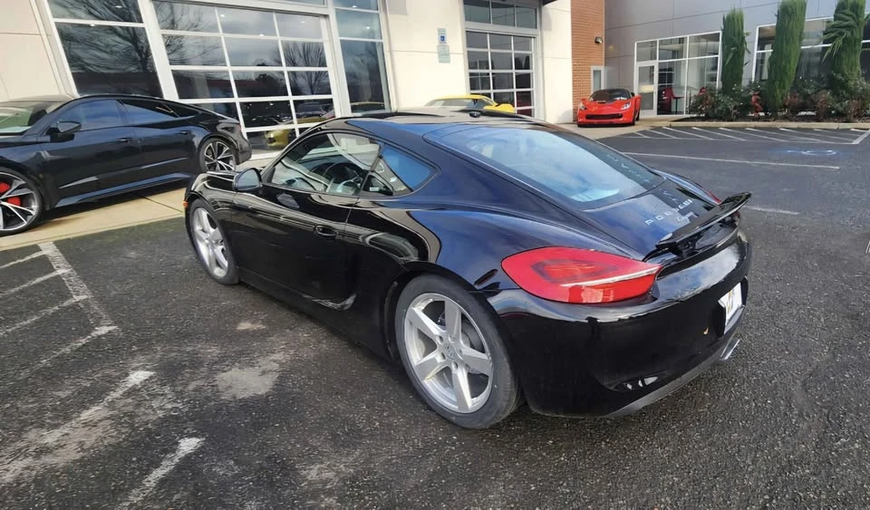 2015 Porsche 981 Cayman - Image 2 of 9