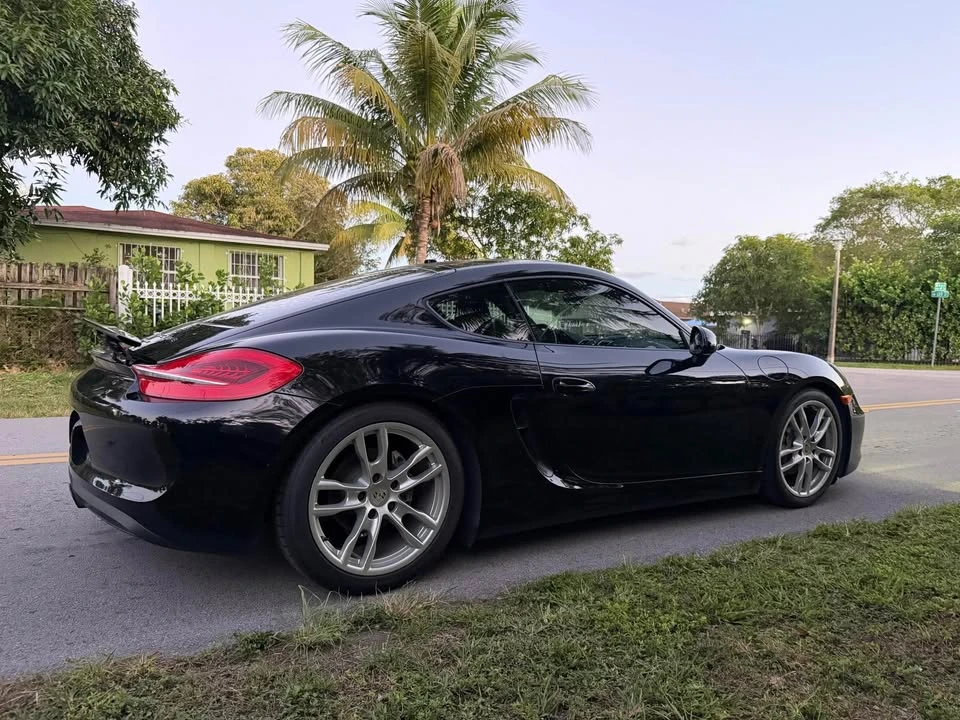2015 Porsche 981 Cayman - Image 4 of 10