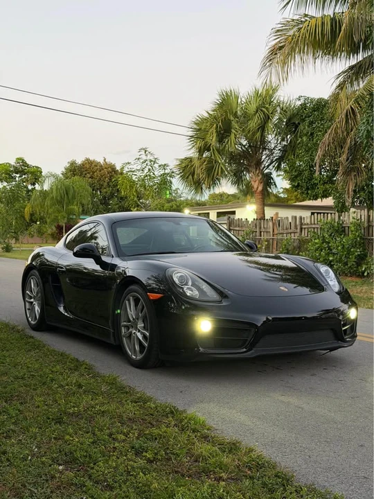 2015 Porsche 981 Cayman - Image 2 of 10