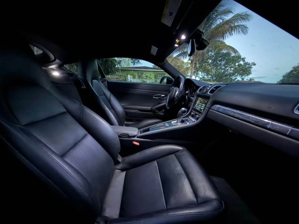 2015 Porsche 981 Cayman - Image 10 of 10
